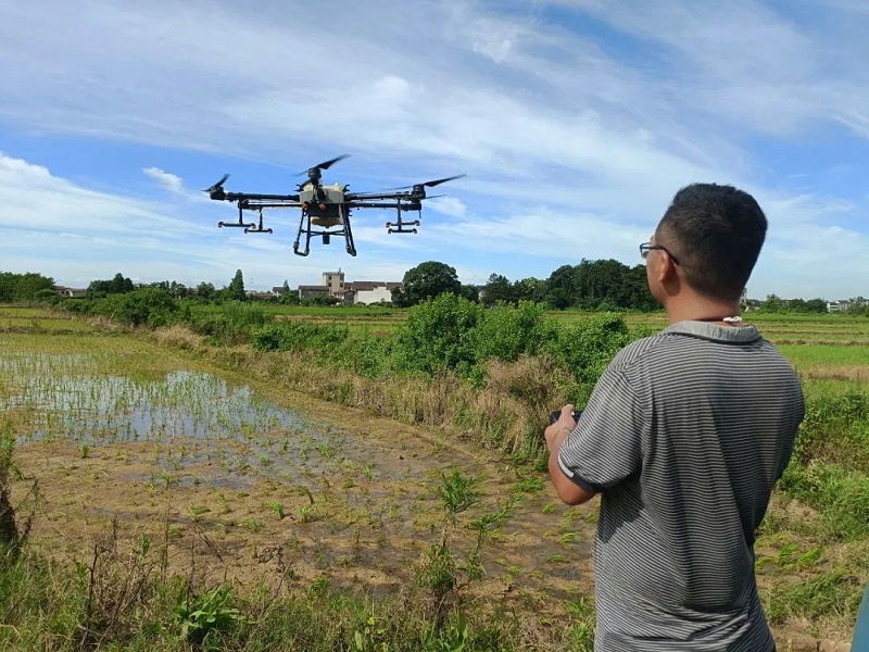 無人機飛手，無人機植保